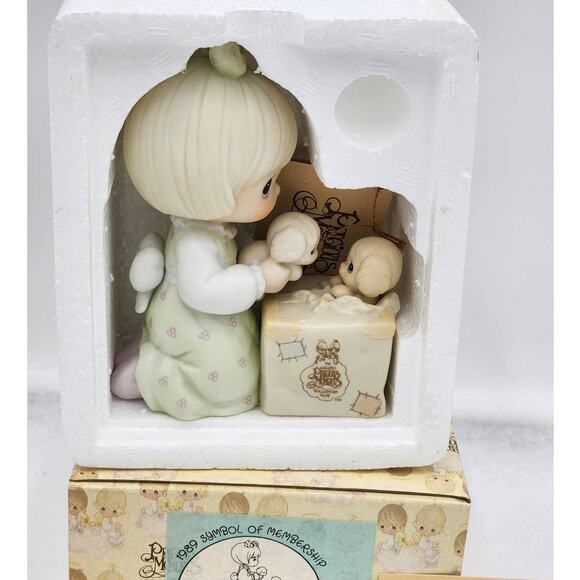 Precious Moments Figurine Always Room For One More Vintage Puppies W/Box Tags - Picture 3 of 5